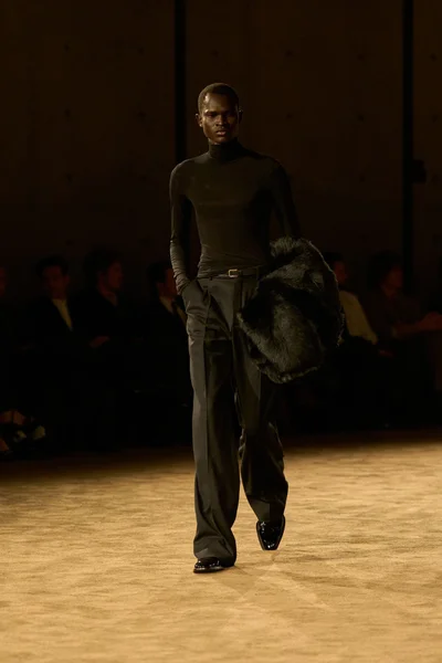 Look 6